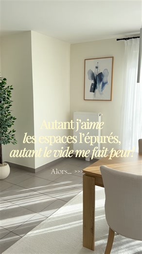 Marie Desré on Instagram: "Grâce à @ayhome.deco j’ai enfin réussi à trouver comment aménager cet espace qui me rendait folle! Ce joli fauteuil de chez @uniqkadesign a vraiment sublimé ce petit coin et lui a donné une vraie utilité. J’ai rajouté un coussin brun clair pour apporter un peu de contraste et je trouve qu’il se marie parfaitement avec le fauteuil. Si tu veux la référence du fauteuil, écris-moi en commentaire 😌 Et tu peux bénéficier de -10% utilisable sur tous les produits hors promoti