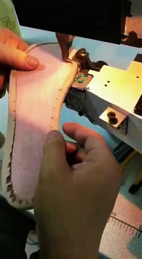 Advanced lady Shoe insole edge binding machine with hotmelt adhesive #shoemaking#shoemachine #shoefoldingmachine #shoesolebindingmachine #shoemakingprocess