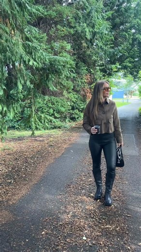 Black Friday final call 📣 Up to 50% off the whole site until MIDNIGHT. Christmas gifts, party fits and best sellers dropping fast 🎁✨ Run, don’t walk. www.freddy.ie🔥 | Freddy Ireland