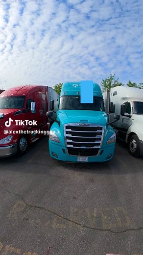 2023 Freightliner Cascadia Tour - Inside Look at a Digital Semi Truck