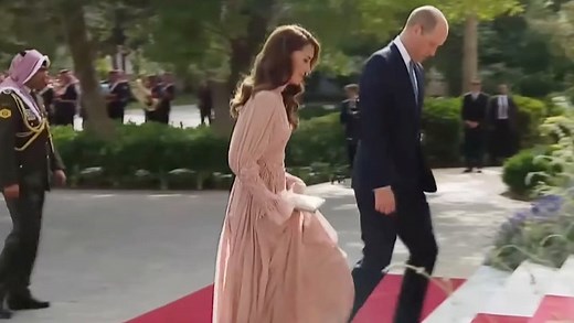 Kate Middleton glows in pink gown at Crown Prince of Jordan's royal wedding