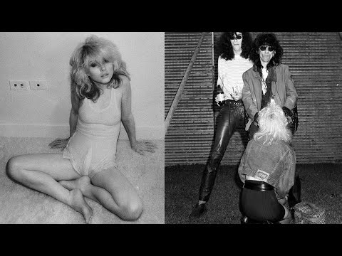 Unseen Rock Legends of the 60s–80s: 50 Rare Vintage Photos