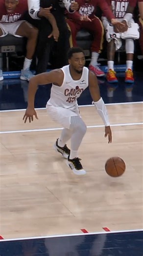 Donovan Mitchell unleashes a quick crossover on his way to a euro-step 😲 📲 NBA League Pass is now 30% OFF 👉 https://bit.ly/NBALeaguePassxPH #NBAPhilippines #NBAHighlights #NBALeaguePass | NBA Philippines