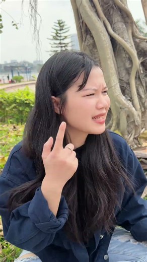 I can't understand how best friends can turn into lovers… *gag* 🤮 | Trinh Xinh #shorts