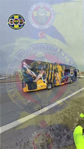 Fenerbahçe takım otobüsü abone olmayı begenı yapmayı unutmayın #viralvideo #fenerbahce