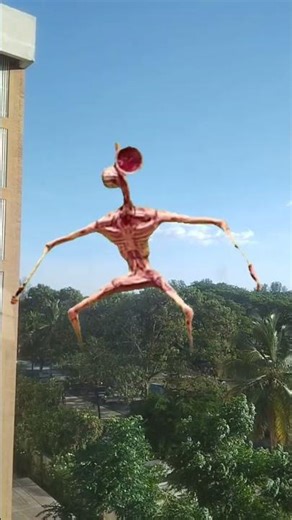 siren head in life MCM 😲#sirenhead #horror #bhoot #ghost