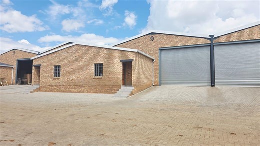 Industrial property to rent in Derdepoort - 11 Amanzi 3, 265 Sakabuka Avenue - Pretoria - Property24