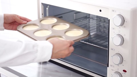 COOK WITH COLOR Nesting Plastic Mixing Bowl Set with Pour Spouts and Handles, Sage, 4 Piece Non-Slip