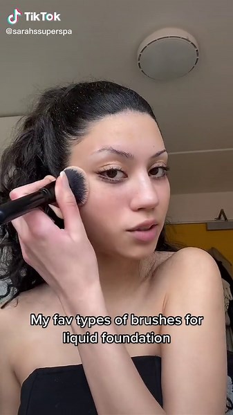 Best Foundation Brushes for Liquid Foundation Application