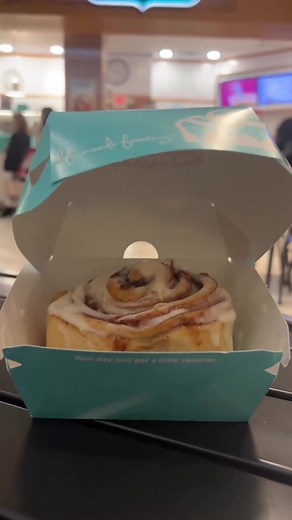 Delicious Cinnamon Roll Recipe | Easy Baking Tutorial