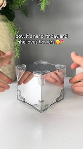 A unique décor piece that lights up your nights. The 3D Tulip LED Lamp adds beauty, comfort, and warmth to any corner For order and details kindly inbox or whatsapp 0331 3337687 | Souq