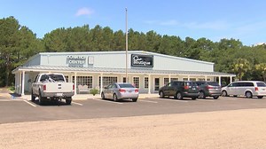 Deal Diva: Goodwill opens a new boutique that offers designer fashion at affordable prices