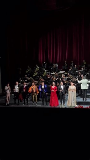 La Traviata 🥂 #operatok #concert #classicalmusiclovers #opera #classicalmusic