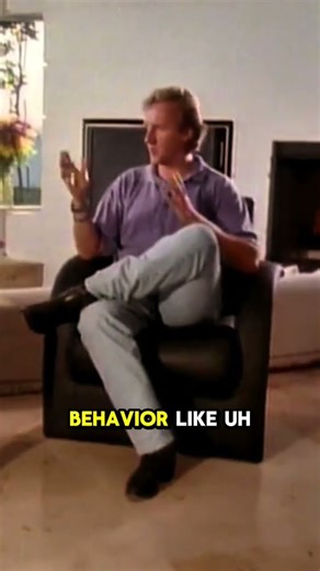 Arnold Schwarzenegger improvised the scanning look of terminator