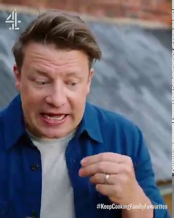 384K views · 8.9K reactions | Here's your tasty first look at what's coming up on TOMORROW's Keep Cooking Family Favourites....Jamie's incredible chicken and pepper curry traybake!! It's big on flavour and requires minimal effort - we know this is about to become one of your family favourites! Get your reminders set for 8.30pm tomorrow Channel 4 | Jamie Oliver | Facebook