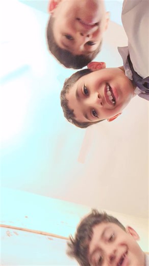 Camera open hoty hii jama ho jaty sb 😂😂😂