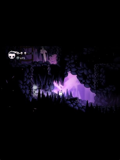 Encountering Grub Mimics in Hollow Knight: An Emotional Journey