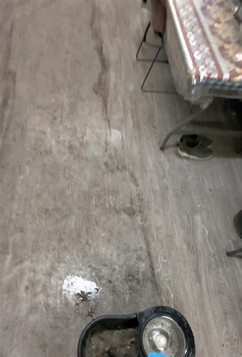 Mopping the Dirtiest Breakroom Floor: A Satisfying Clean