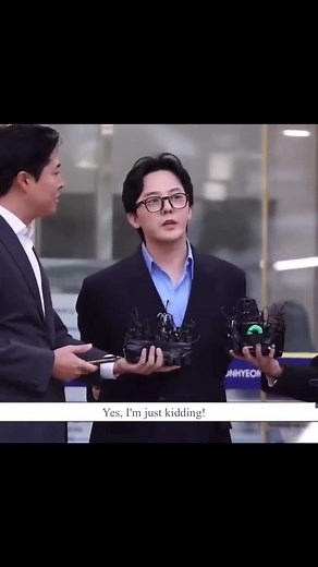 G-Dragon Interview: A Savage and Inspiring Moment