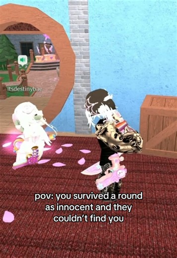 Surviving as Innocent in Roblox Murder Mystery