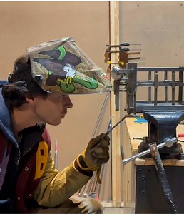 Welding Nosey’s Head No. 1 #nosey #citra #welding #animatronic #rabbitpie