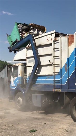 Maxon Eagle FL #garbagetruck #garbage #hydraulic #slam #crush #diesel #trash #automobile #dumpsters