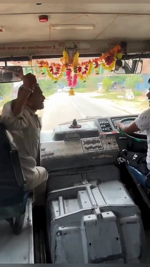 Double stearing bus.. #facts #fblifestyle #factsdaily | Shut up Shifu