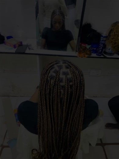 Styling Knotless Braids: Curly Braid Hairstyles