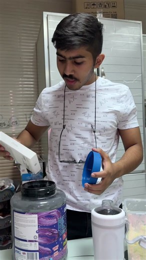 مقلب الايفون بواسطة عيسى الظفيري وبدران - مقاطع مضحكة