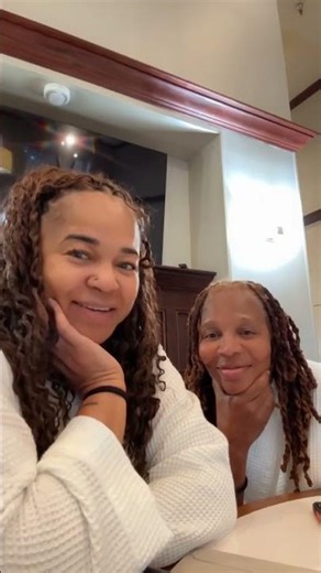 Dressing/Stuffing? #thanksgiving #food #dressing #stuffing #foodie #msohsoprettae #chefcarmenhtx