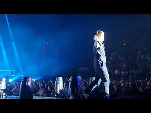 Orelsan - Seul avec du monde autour (Live Bercy 15.03.22)