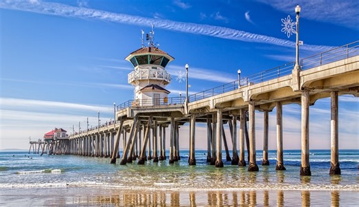 Man Dies After Jumping From the Huntington Beach Pier | The Inertia