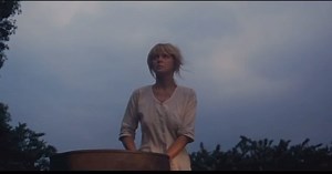 Mitch Silpa on Instagram: "RIP Melinda Dillon. This scene from Close Encounters of the Third Kind has stayed with me since I saw it as a kid. ❤️❤️❤️ #melindadillon #closeencountersofthethirdkind"