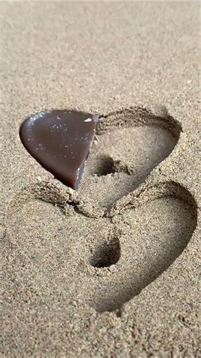 Clay liquid shaping in different shapes and designs