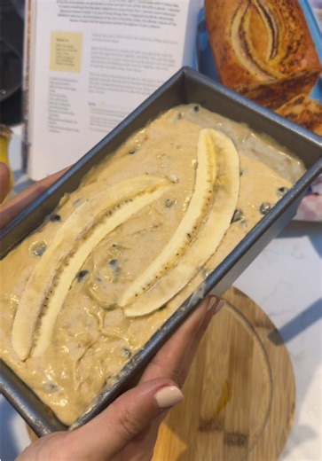 I hate bananas but love making banana bread 🍌🤍 Don’t worry my Fiancè and family love it so it never goes to waste!! Recipe and video coming shortly! #bananabread #banana #bananabreadrecipes #baking #bakedbanana