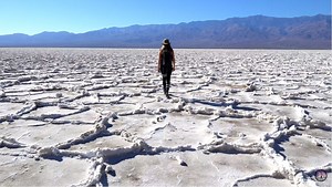 FULL-TIME CAMPER TRAVEL: A TRIP TO DEATH VALLEY NATIONAL PARK (VIDEO)