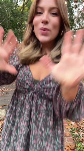 The perfect dress for Thanksgiving!!! #thanksgivingoutfit #outfitinspo #thanksgiving #holidaydress