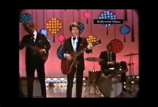 Secret Agent Man – Johnny Rivers ... 🎸 Enjoy this song: https://oldieshits.topgreatsong.com/secret-agent-man-johnny-rivers?utm_source=facebook&utm_medium=preel&utm_campaign=goldenoldieshits | Golden Oldies Hits