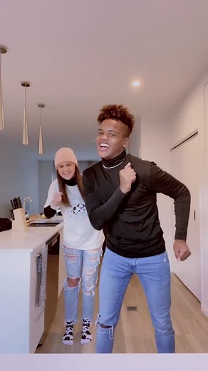 Throwback Dance with Hunter Deno | Power Rangers Gold Ranger