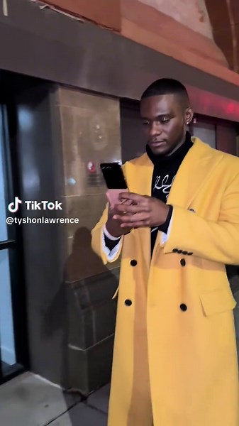 Motorola Razr Plus Unveils Mocha Mousse Color