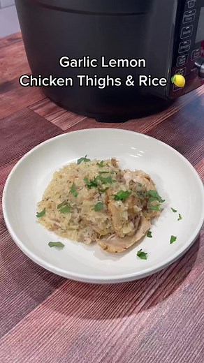 Easy Instant Pot Garlic Lemon Chicken Thighs & Rice Recipe