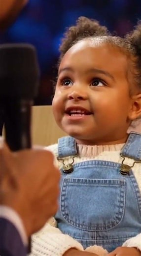This Baby Just Ended The Parent Debate 😅 #youtubeshorts #babypodcast #funny #usaviral