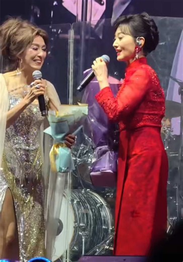 #上热门 #米雪 #演唱会 #上热门话题9000亿流量第一名 #songs 米雪姐香港开演唱会！邀请芝姐赵雅芝做嘉宾