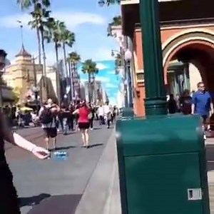 Hey guys! The meet and greet is officially on, come say hello! I'll be here till 6!!! | Brian Hull