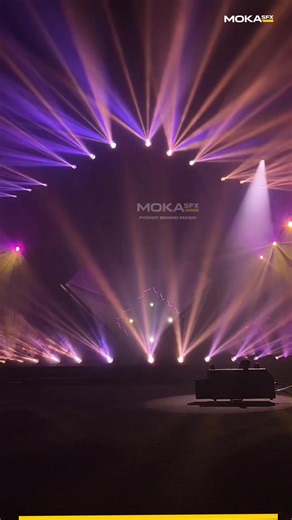 🎬 Meet the MK-F25 Cube Mist Machine — the haze device built for films, concerts, and pro stage work. Upward, downward, or direct injection… this cube handles every atmosphere effect perfectly. Uniform haze, ultra-quiet fans, dual oil system, and full DMX/RDM control. The real cinematic smoke FX starts here. #fogmachine #haze #MOKASFX #stageeffects #concertlighting