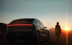 索尼牌汽车Vision-S 02（SUV）概念视频