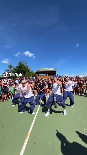TikTok Dance: No Pressure Tour Boyband Routine