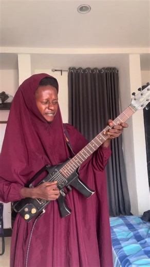 Guitar Makossa Breakdown