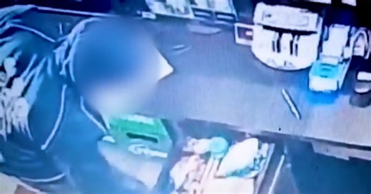 Razbojnik ušao u kladionicu, pa pištoljem pretio radnici: Dramatičan snimak pljačke na Novom Beogradu