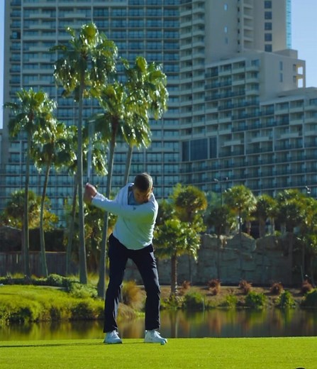 Championship golf awaits at Hawk’s Landing. A stunning 18-hole course just steps from your room, featuring water on 15 holes, picturesque fairways, and a spectacular island finisher. 🔗 Let us plan your getaway.. | Royalty Travels VIP